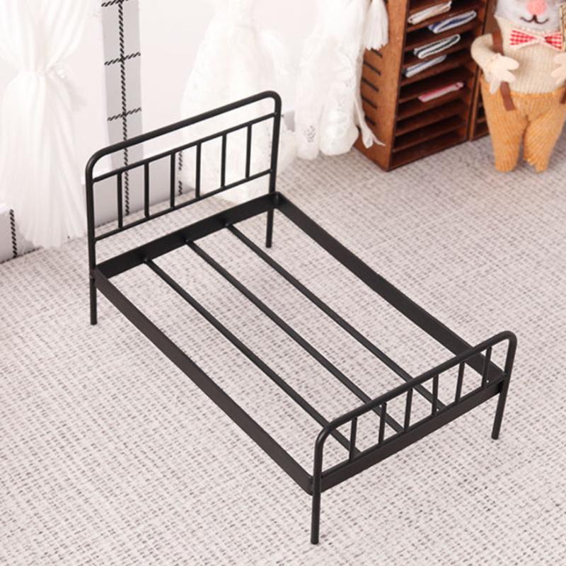 Bedroom Furniture - 1 قطعة 1:12 دمية مصغرة الحديد